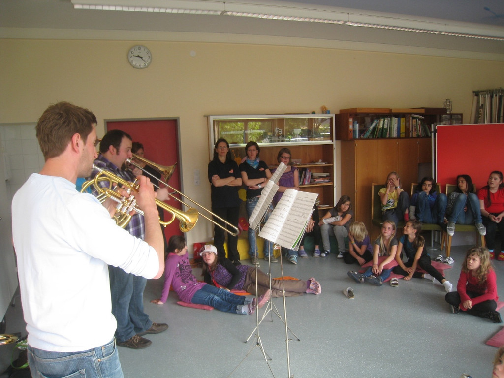 MSL Besuch in der Volksschule 2011 _28__jpg-1304953991