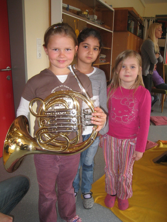 MSL Besuch in der Volksschule 2011 _17__jpg-1304953881