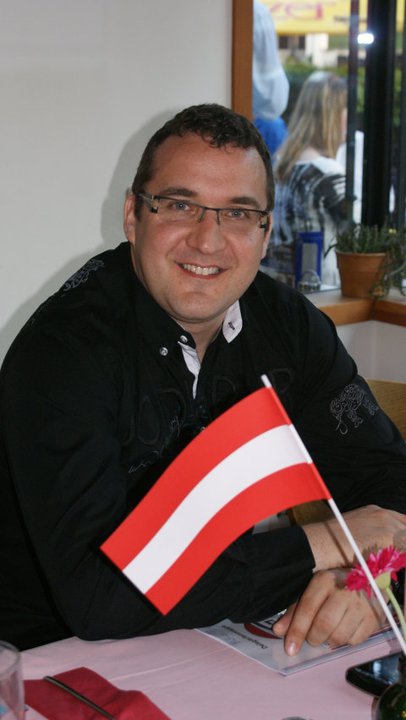 230595_153695734697519_108529375880822_325976_5402410_n_jpg-1305021961