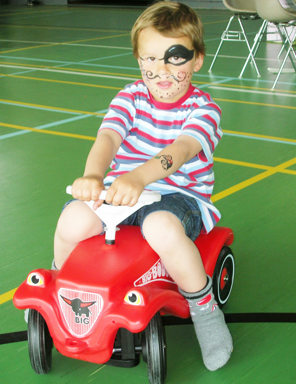 Spielefest6Auto_jpg-1305053642