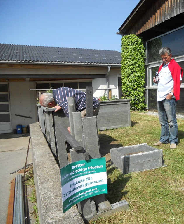 Wirtschaftshof Info Tag Hochbeet 2011 _20__JPG-1305115412
