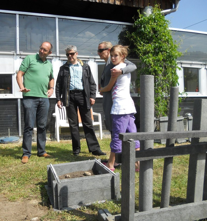 Wirtschaftshof Info Tag Hochbeet 2011 _27__JPG-1305115465