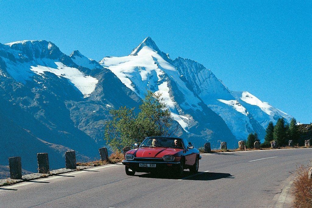 Cabrio-rot-mit-Glocknerblick_gross.jpg