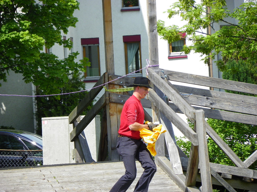 110_6118_jpg-1305384669