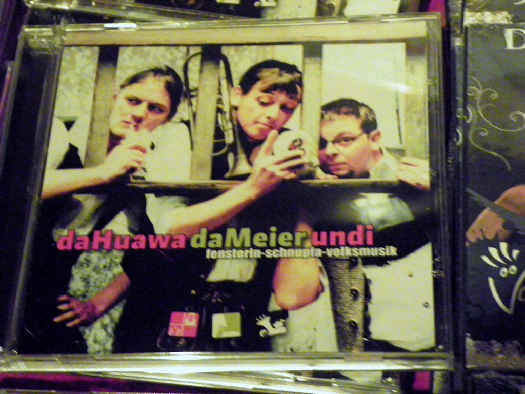 110_7653_JPG-1305385539