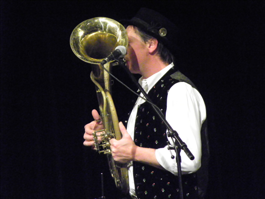 110_7650_JPG-1305385523