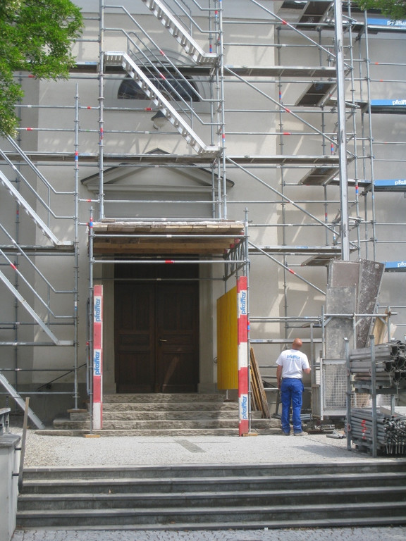Kirche Renovierung START _8__jpg-1305398547