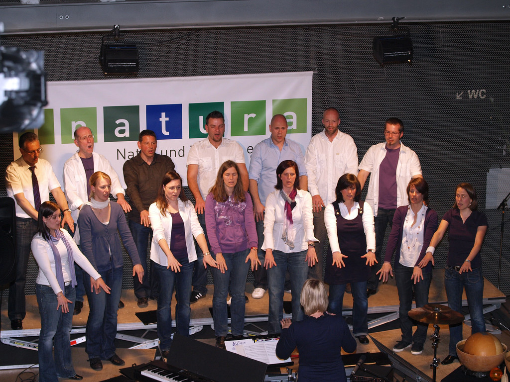 singing 2_jpg-1305473154