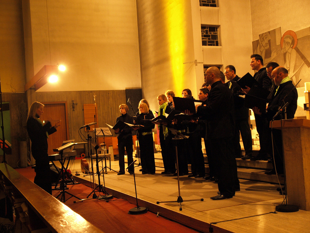 singing 3_jpg-1305473195