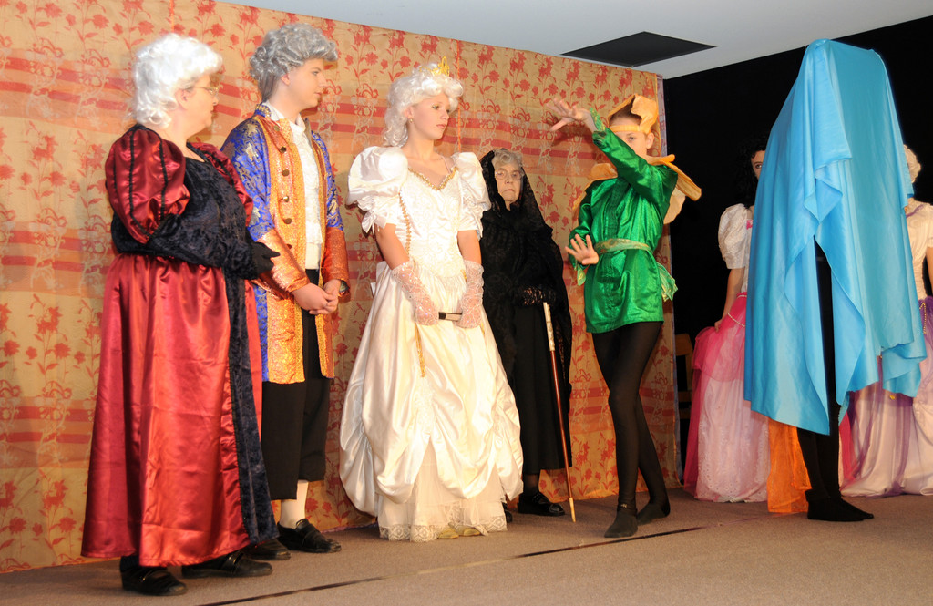 Schultheater H__chst 14_05_2011 10_jpg-1305473195