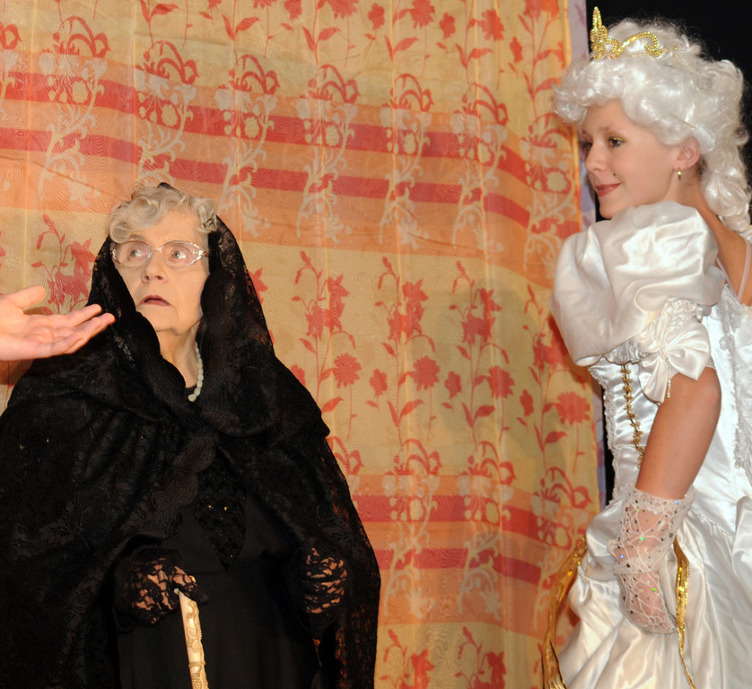 Schultheater H__chst 14_05_2011 15_jpg-1305473287
