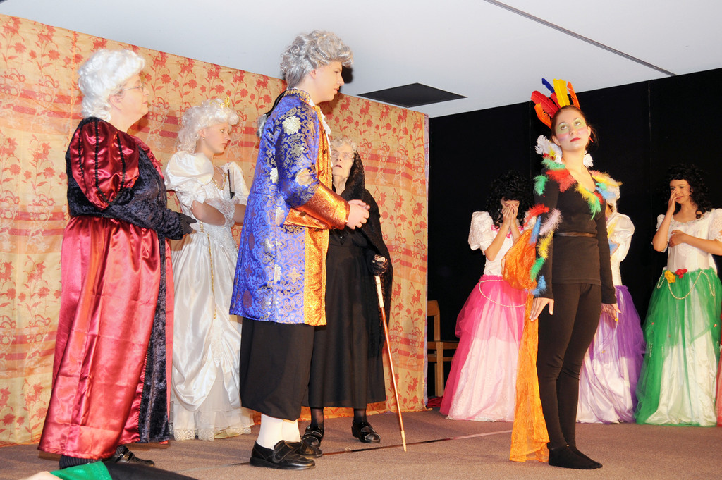 Schultheater H__chst 14_05_2011 21_jpg-1305473406
