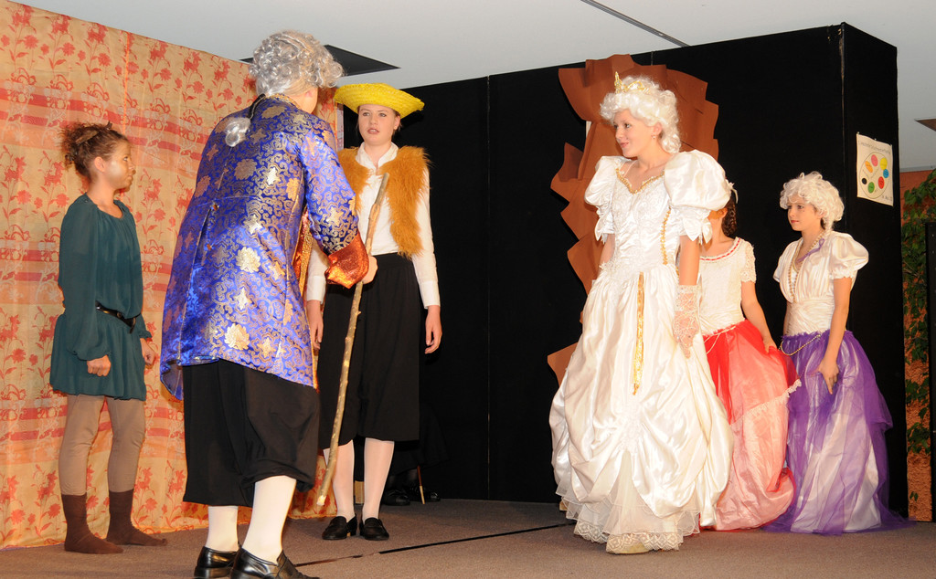 Schultheater H__chst 14_05_2011 40_jpg-1305473597