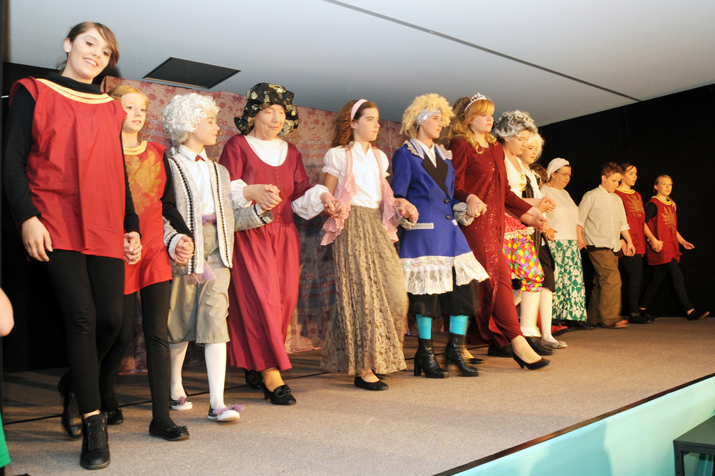 Schultheater H__chst 14_05_2011 71_jpg-1305473863