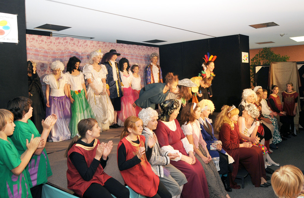 Schultheater H__chst 14_05_2011 73_jpg-1305473909