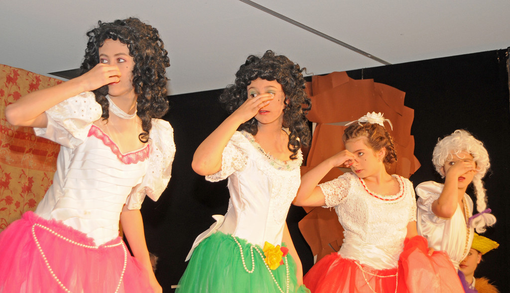 Schultheater H__chst 14_05_2011 32_jpg-1305535710