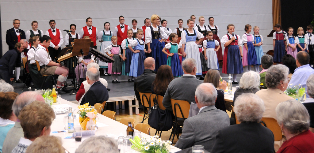 Tracht H__chst 15_05_2011 3_jpg-1305563903