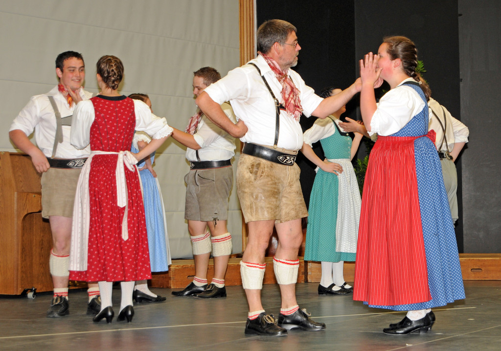 Tracht H__chst 15_05_2011 84_jpg-1305564411