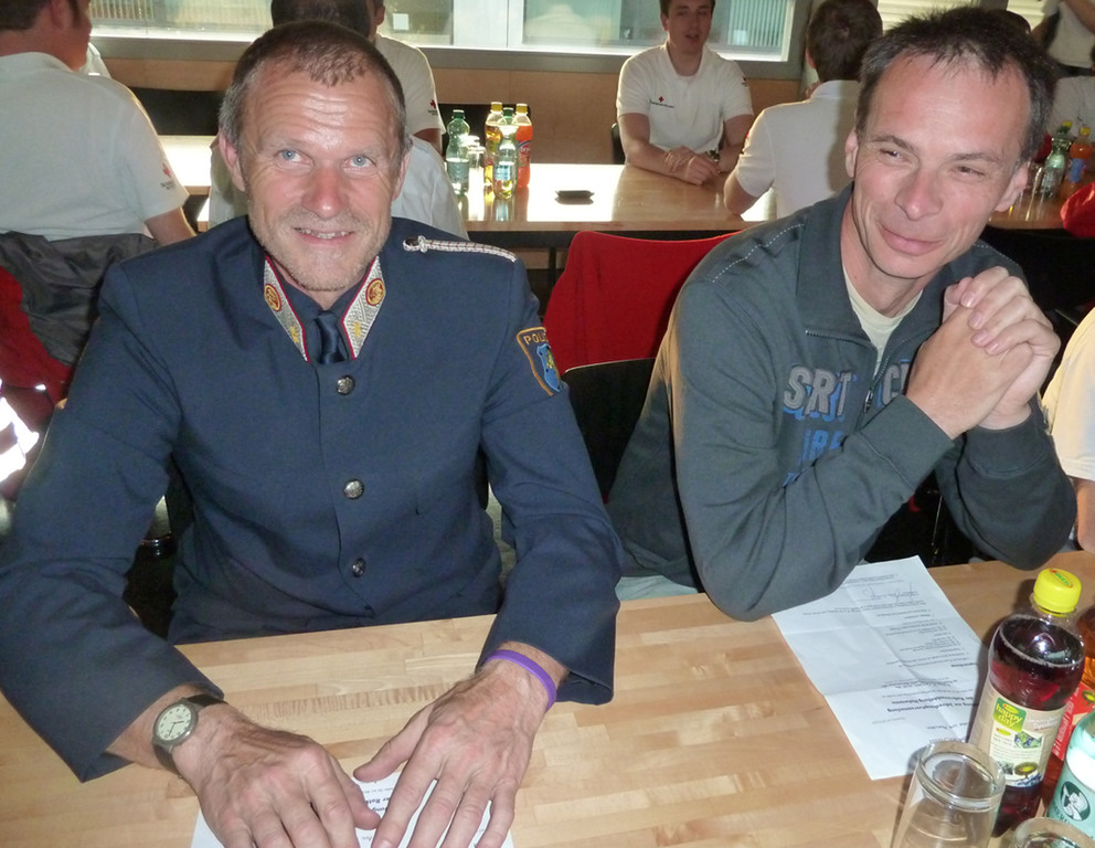 RK16Polizei_Bergr_jpg-1305584364