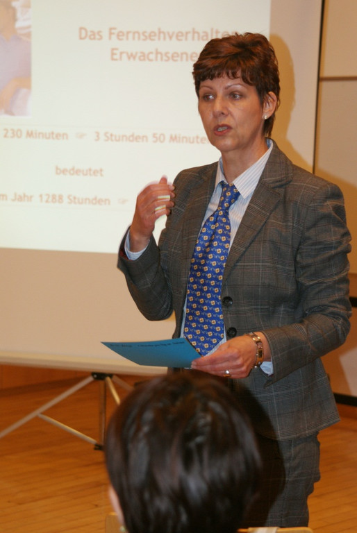 Referentarin _02__JPG-1305612129