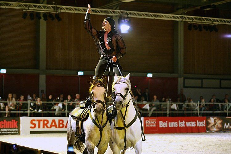 qumessewelsnachtderpferde2011gionashowdesulteros1_big.jpg