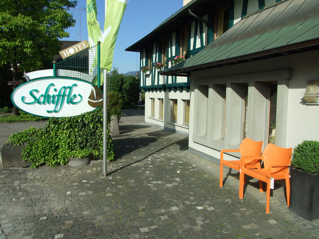 stuhl17_jpg-1305645133