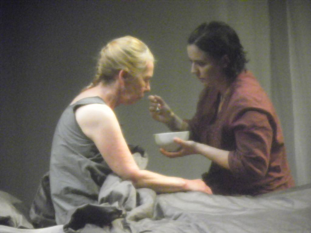 4_5_11 052_jpg-1305676194