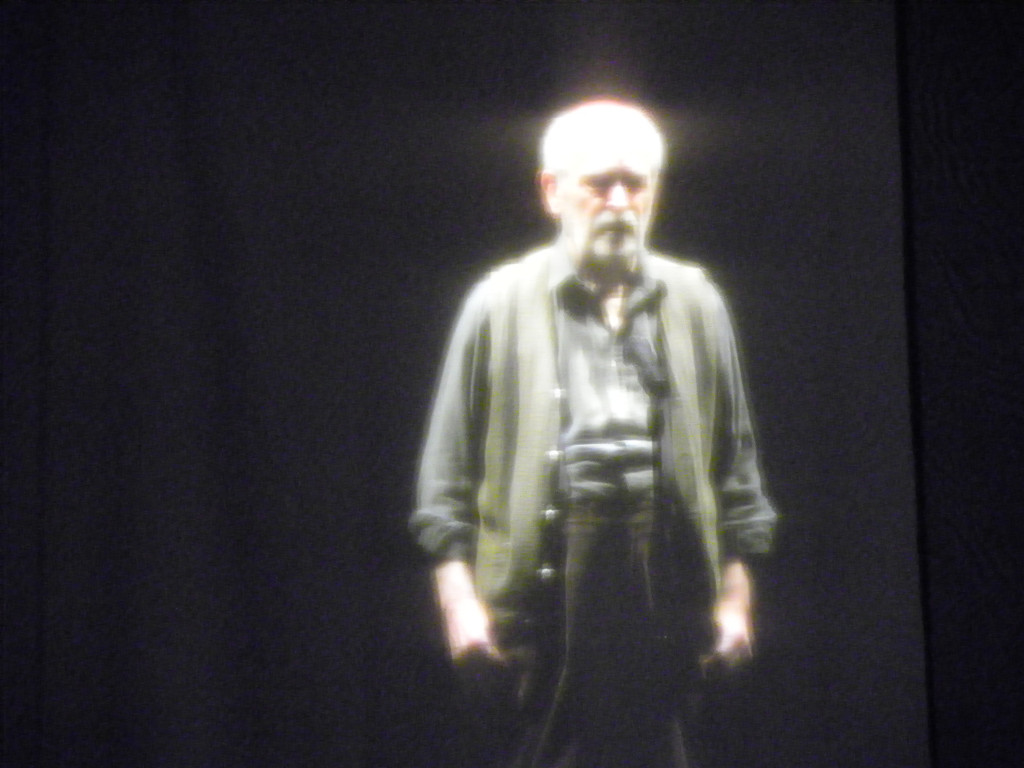 4_5_11 043_jpg-1305676180