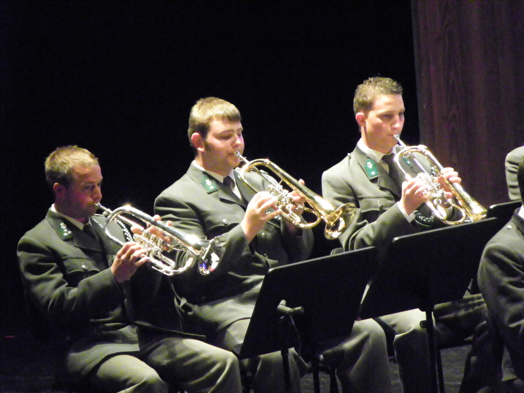 110_8169_JPG-1305761396