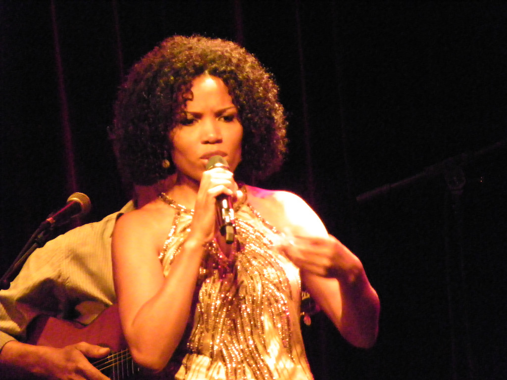 110_8876_JPG-1305844117