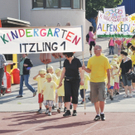 einmarsch_der_kindergaerten_003372151.jpg