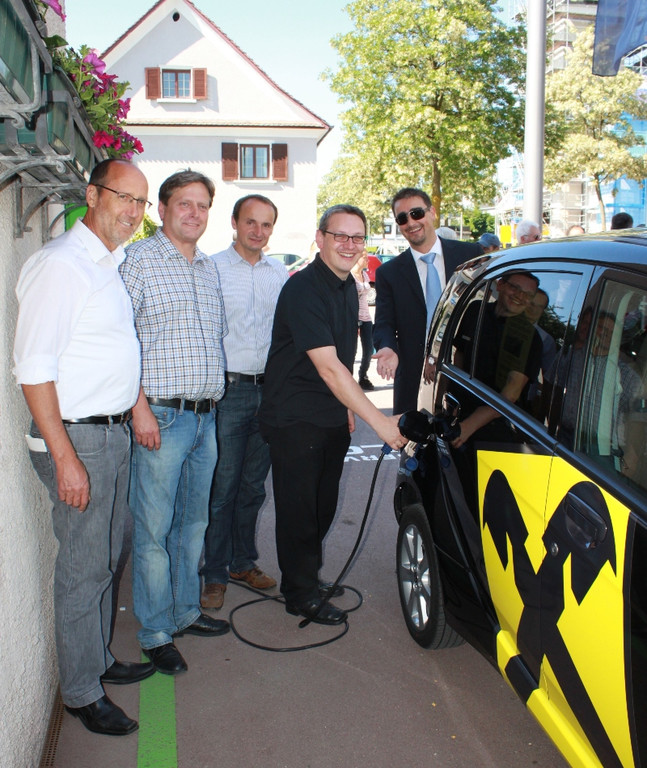 Eroeffnung Elektro Tankstelle Lochau 2011 _4__jpg-1305979229