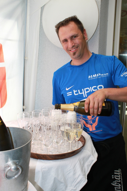 Fu__ball DRESS Sponsoren 21-05-2011 _5__jpg-1306053096