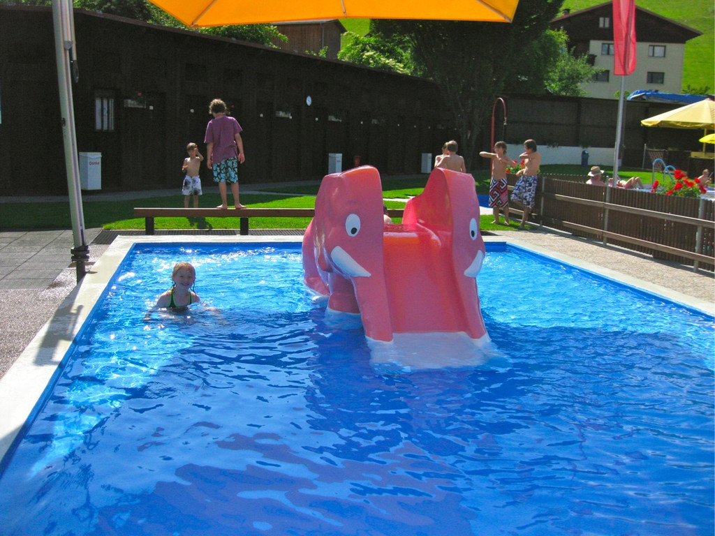BK_einblicke_schwimmbad_felsenau 1_jpg-1306063212