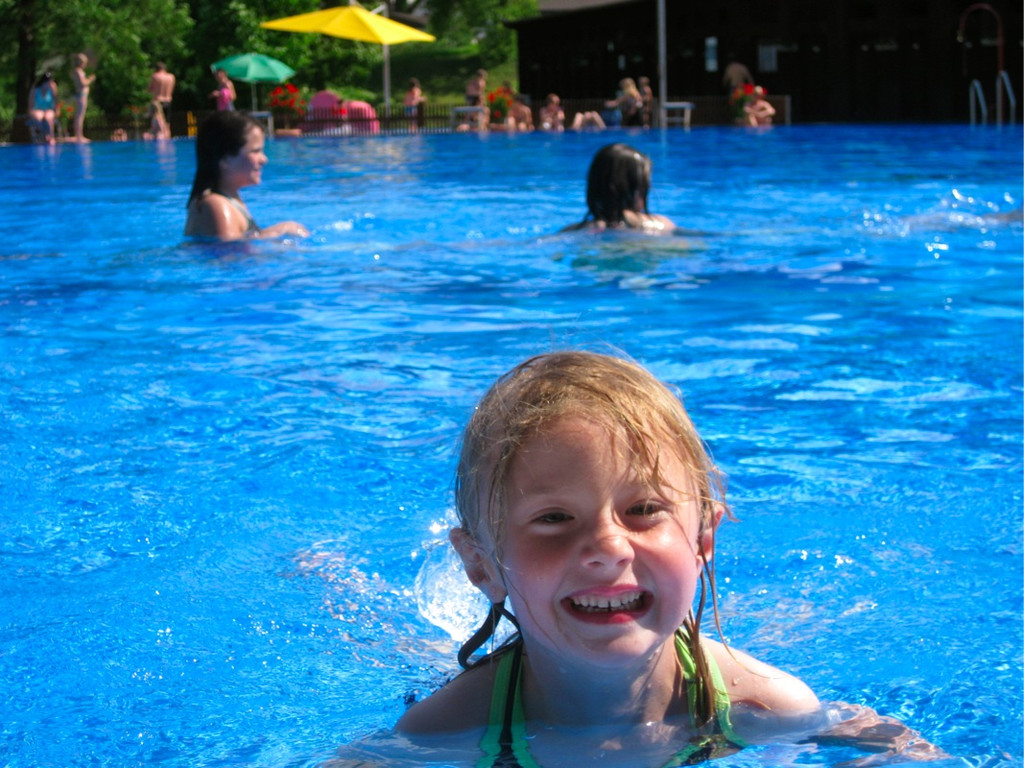 BK_einblicke_schwimmbad_felsenau_jpg-1306063283