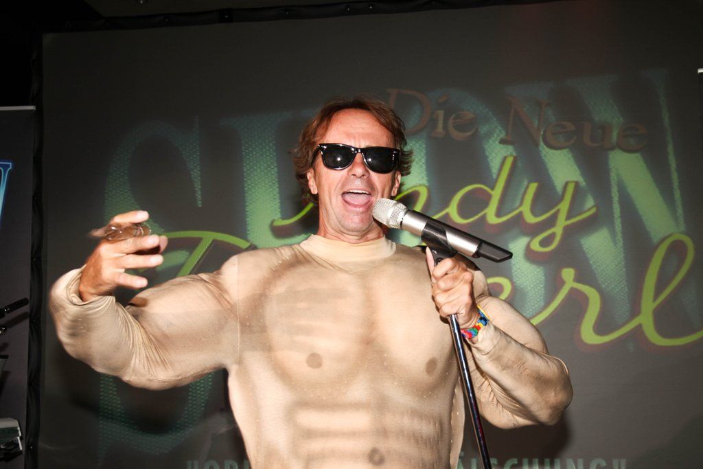 GolfCharity21051103.jpg