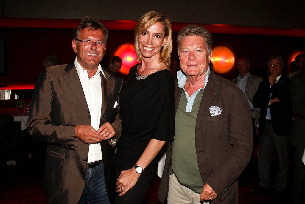 GolfCharity21051105.jpg
