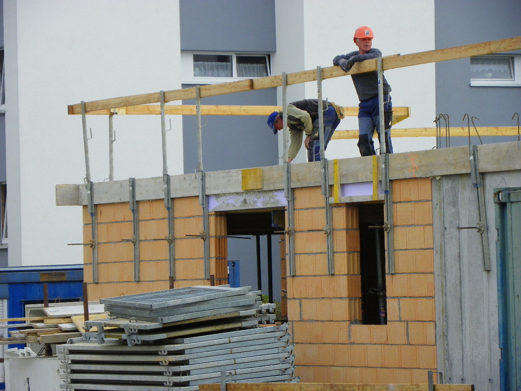 110_1919_JPG-1306097429