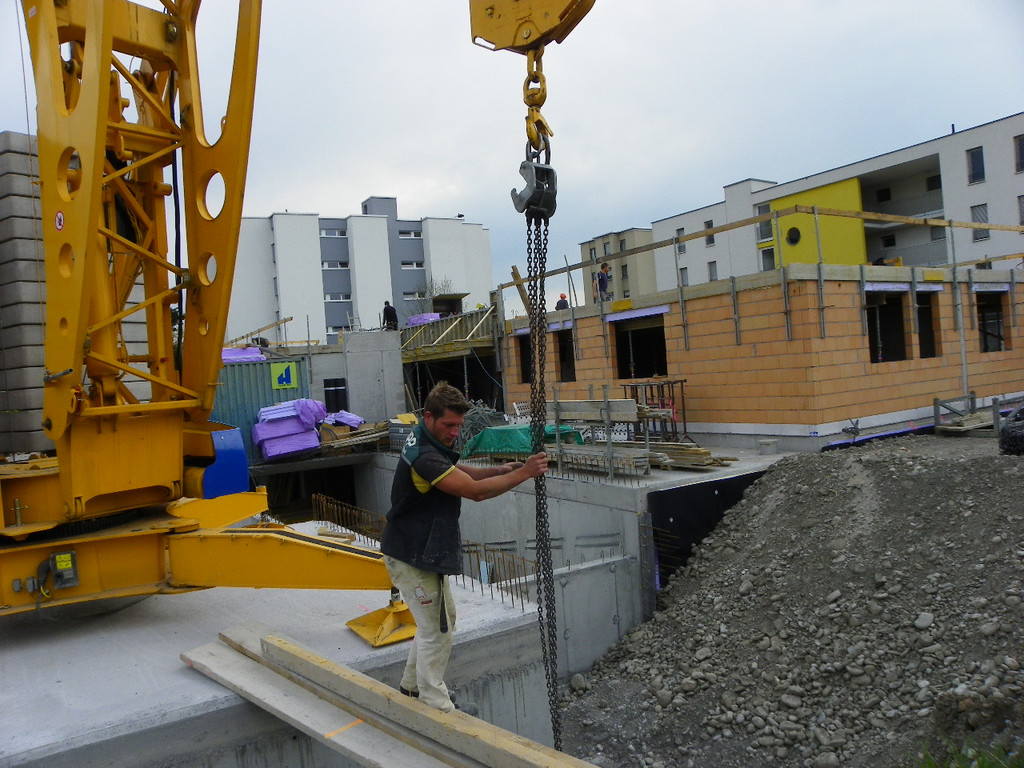 110_1922_JPG-1306097452