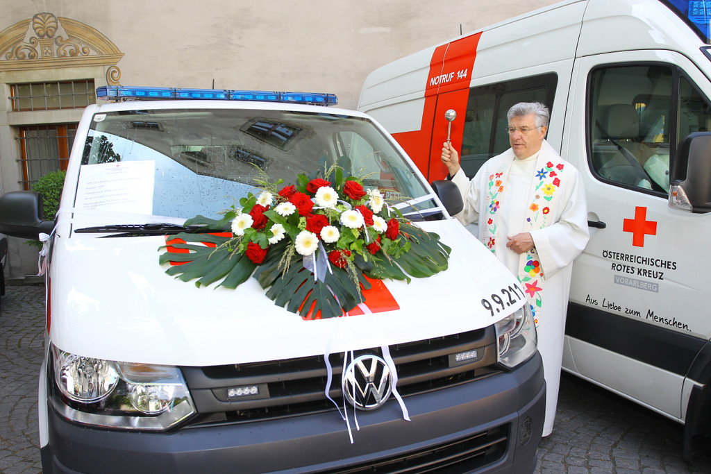 Fahrzeugsegnung_JPG-1306137151