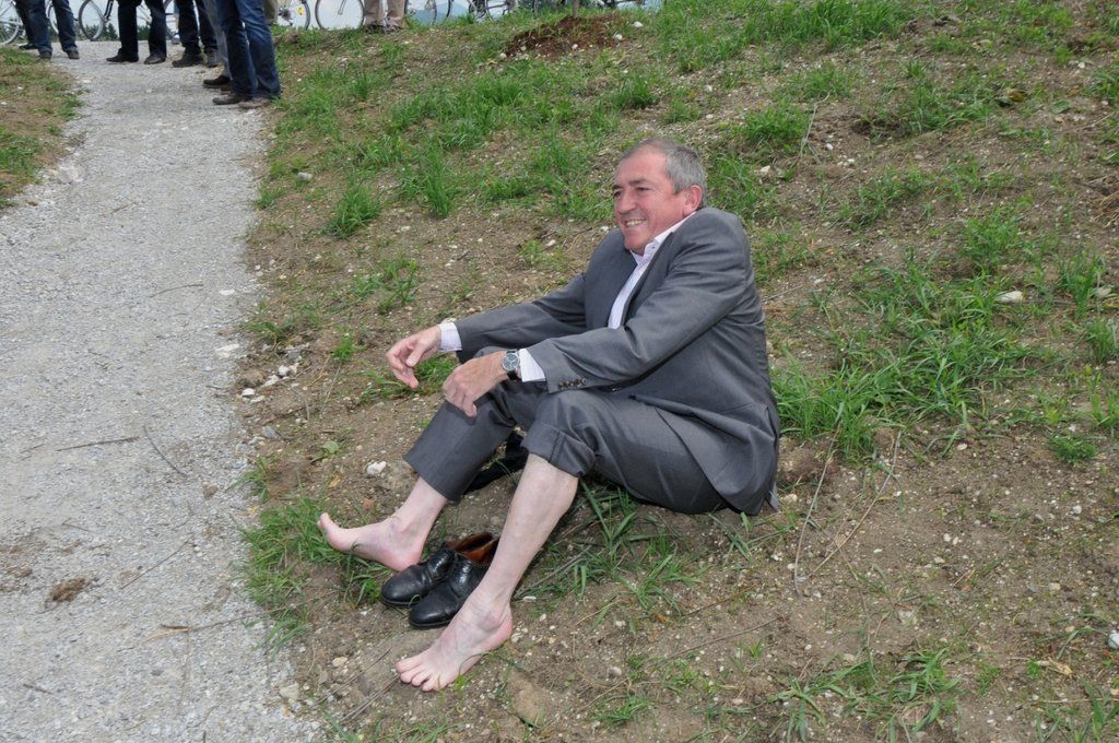 hose_hochgekrempelt_003373051.jpg