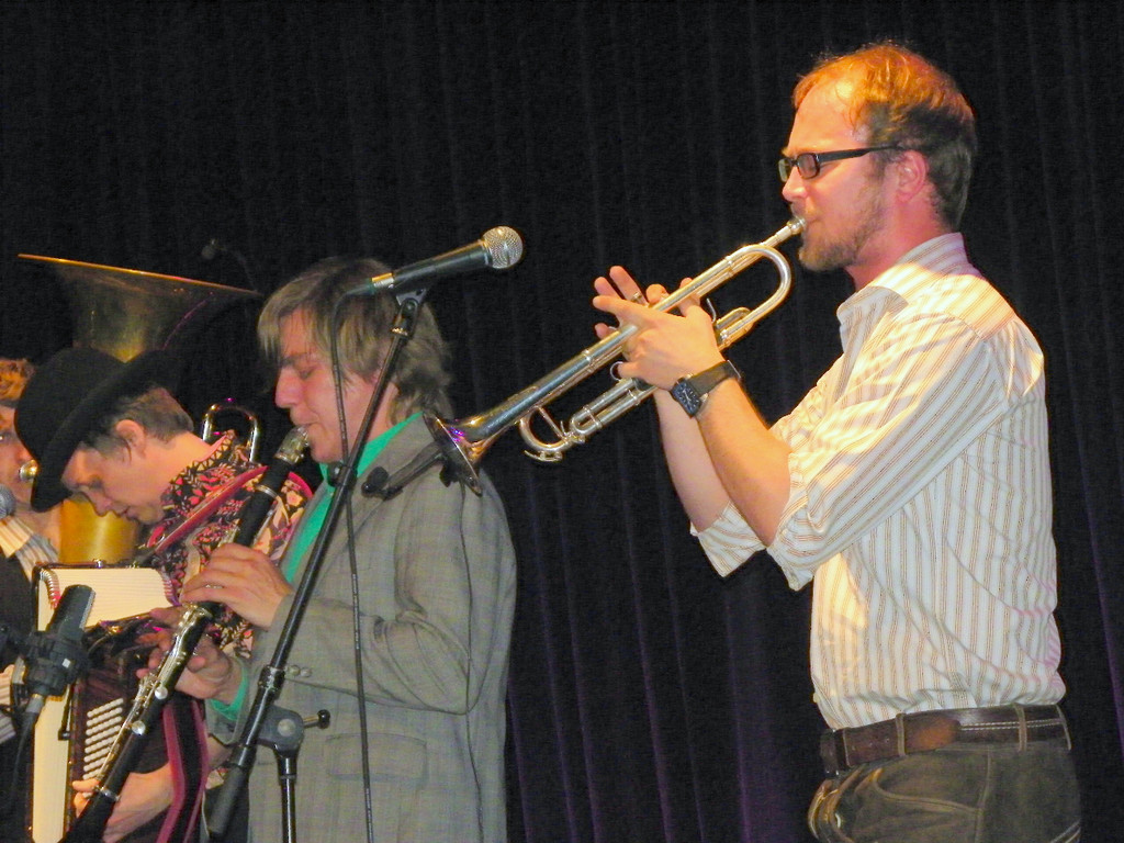 110_9869_JPG-1306187389