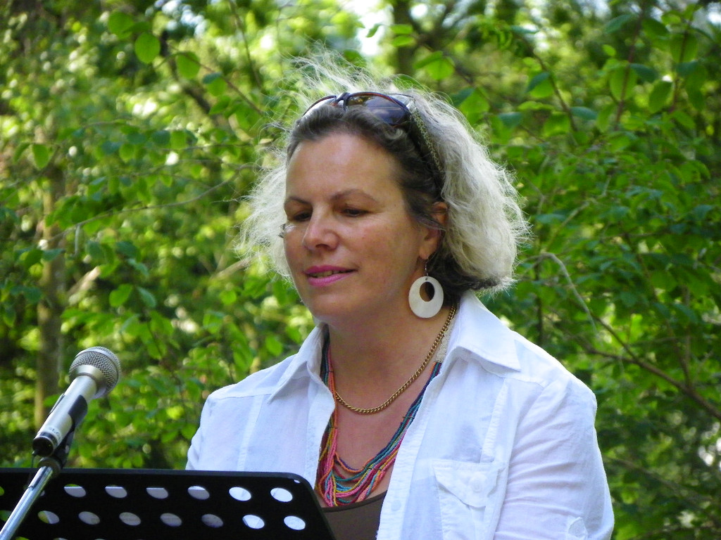 110_9705_JPG-1306192225