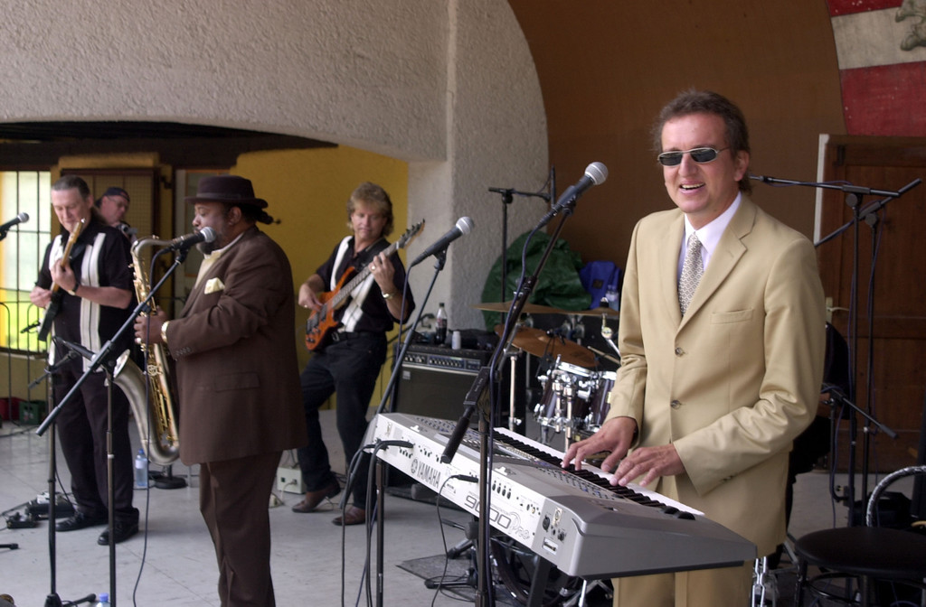 linder02_jpg-1306235005