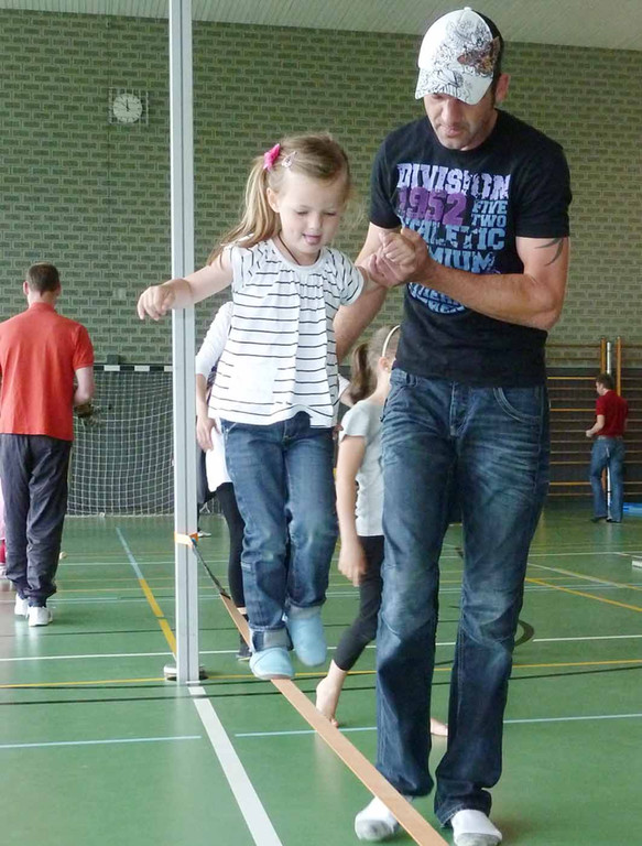 Spielefest22Slackline_jpg-1306353544