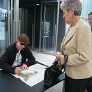 cosima_von_bonin_signierstunde01_180710_jpg-1306592680