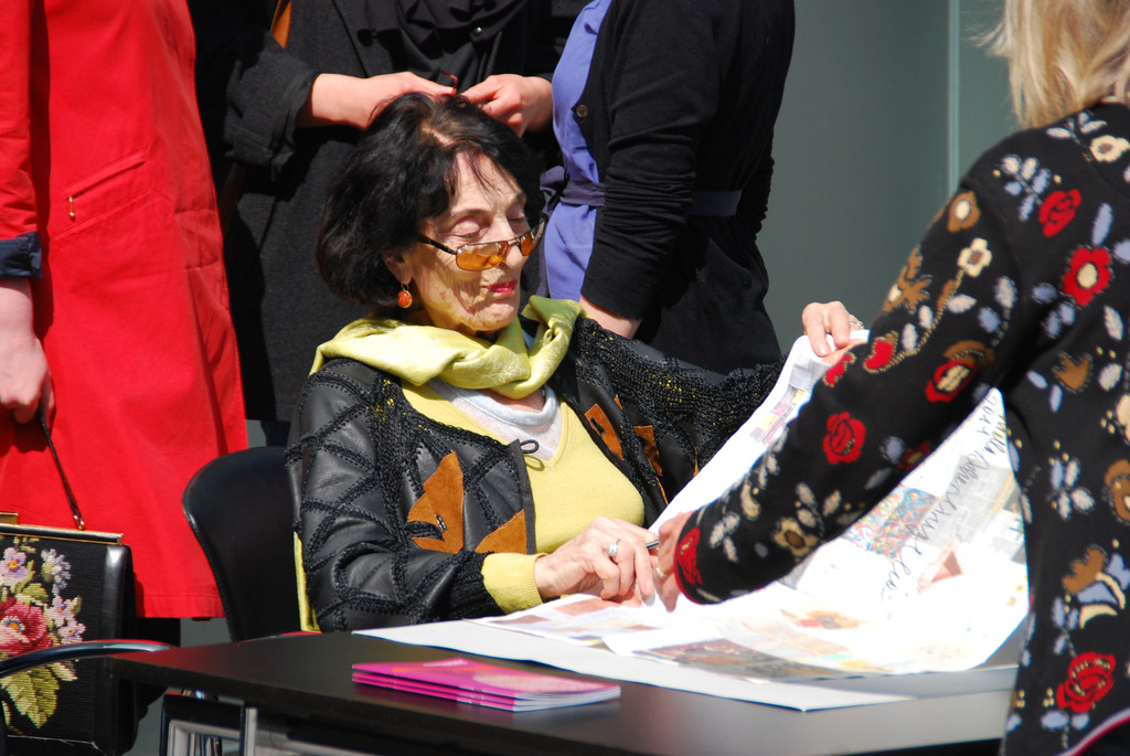 mariella_scherling-elia01_jpg-1306592841