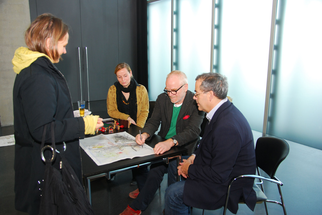 tone_fink_signierstunde01_201110_jpg-1306592880