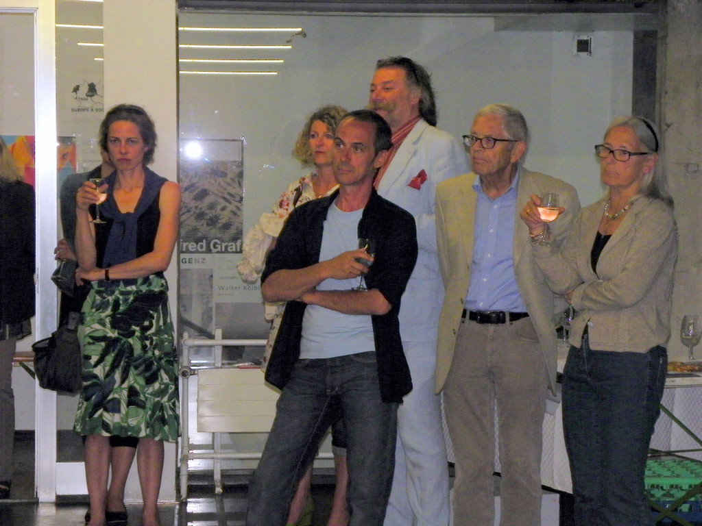 110_9849_JPG-1306598485