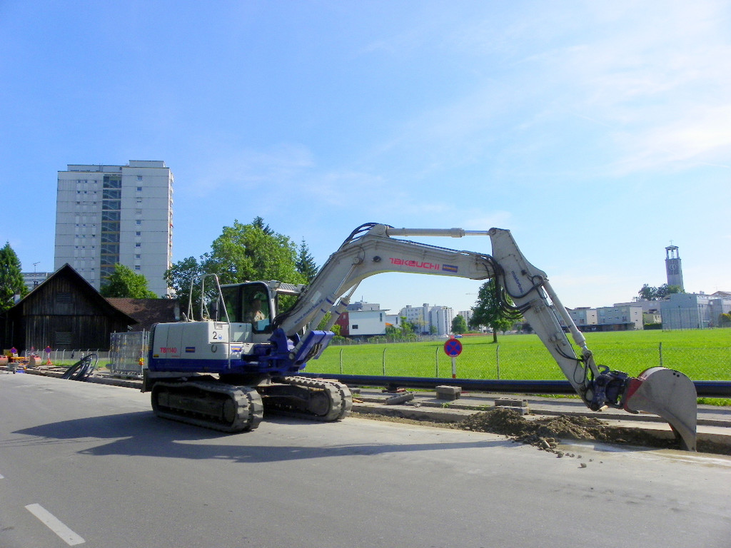 111_0790_JPG-1306623486